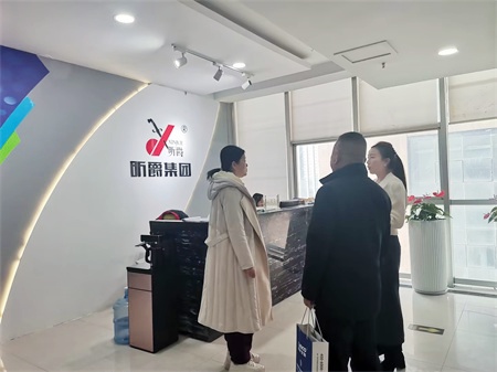 农资经销商参观昕爵集团